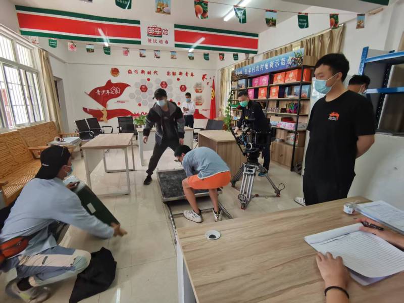 一支视频激活品牌生命力｜井研县产品视频拍摄公司的创意魔法秀